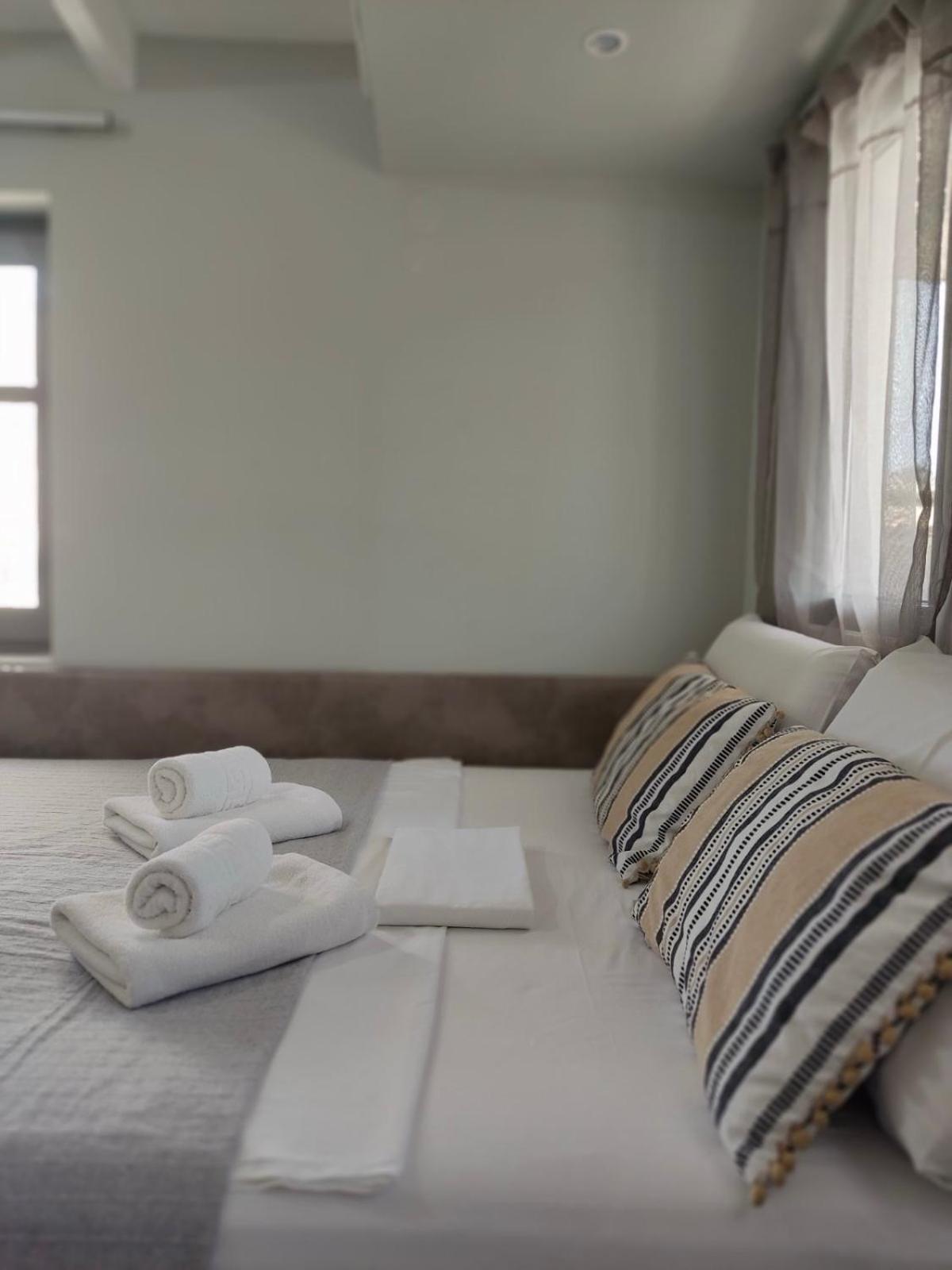 Green Suite Skiathos ภายนอก รูปภาพ