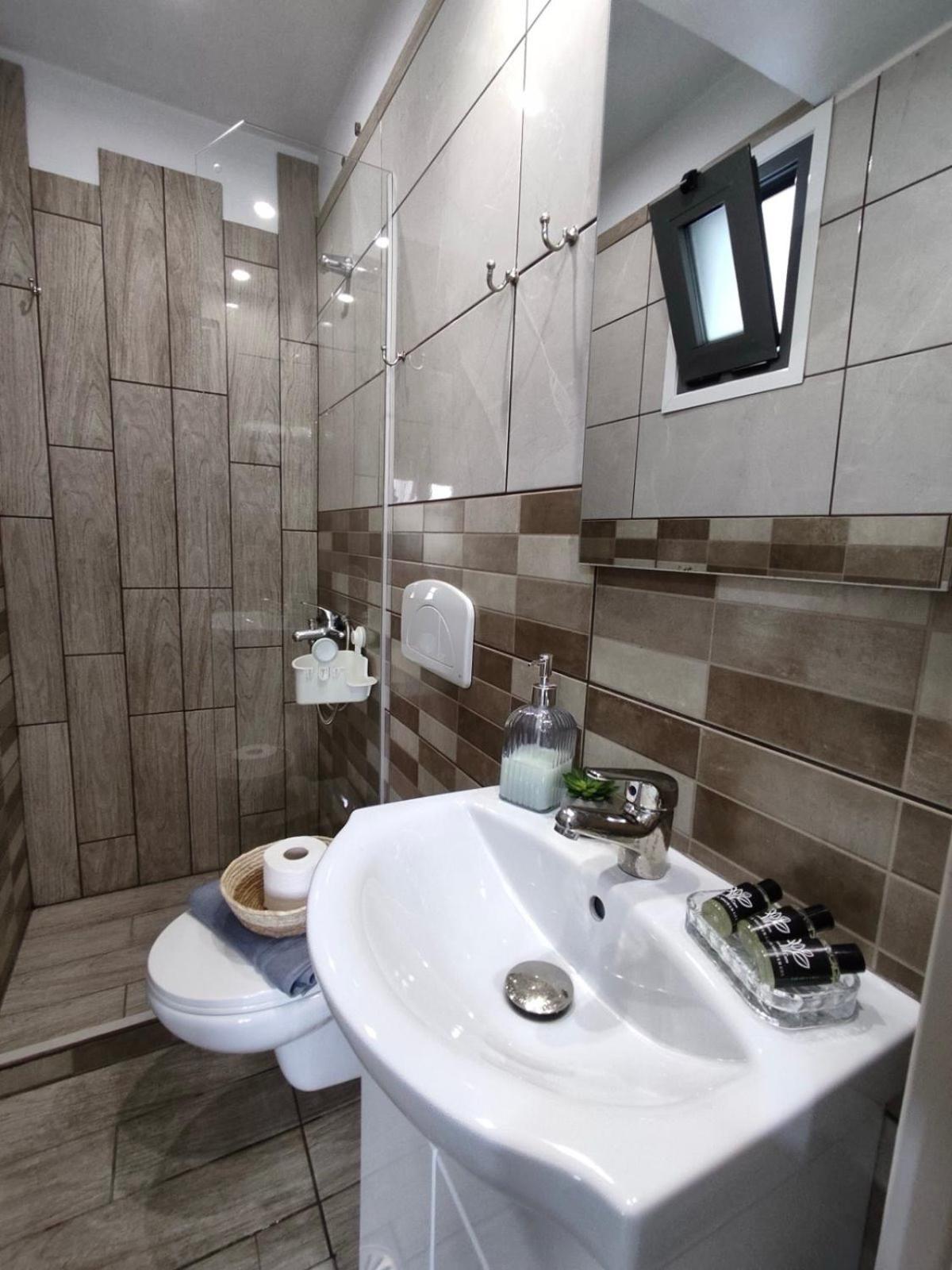 Green Suite Skiathos ภายนอก รูปภาพ